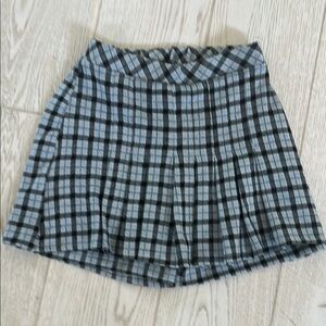 Zara girls 13-14 plaid skort.